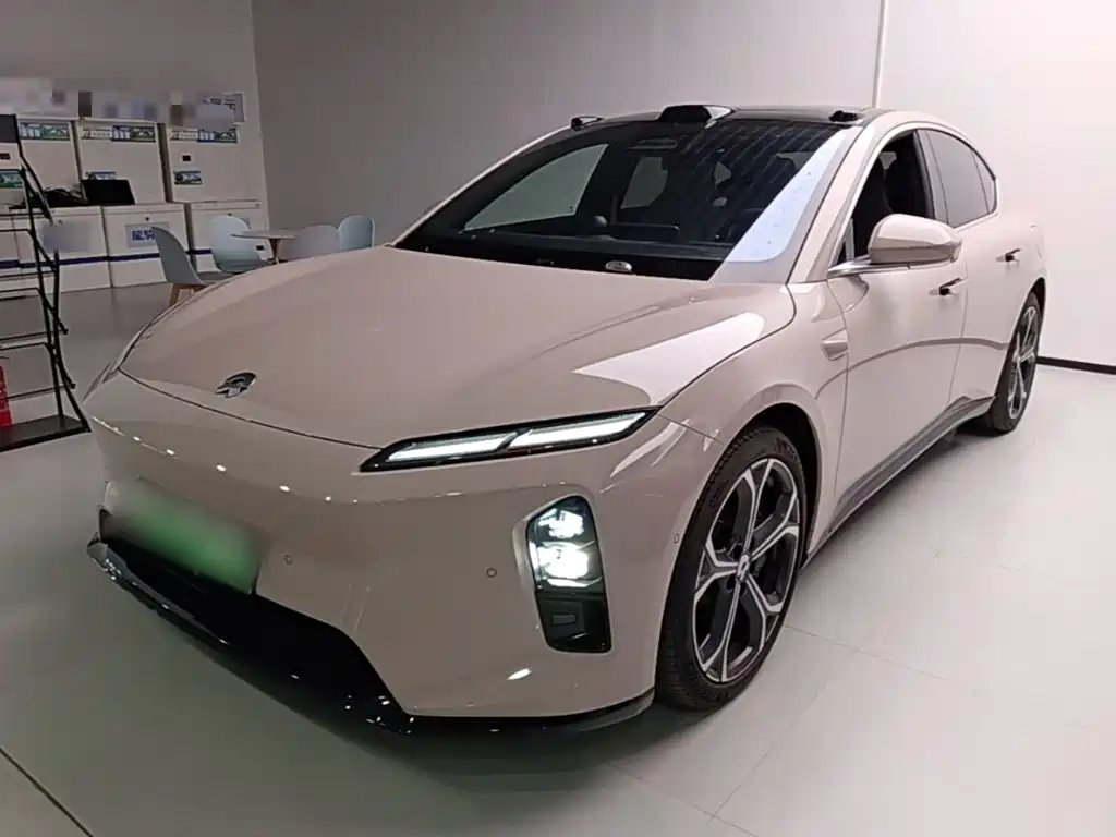NIO ET5 2025