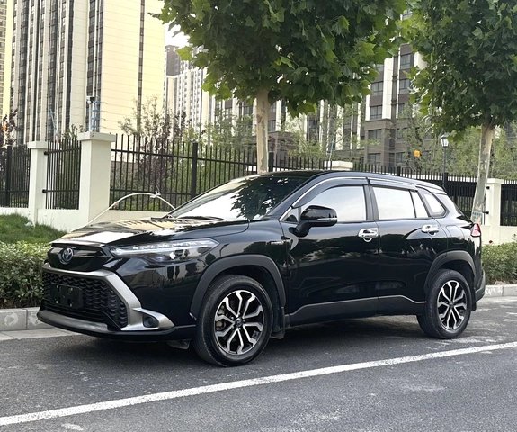 Toyota Frontlander 2024