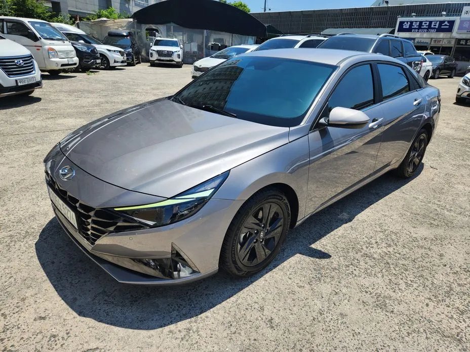 Hyundai AVANTE 2021