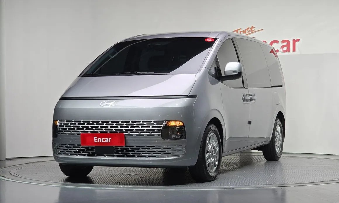 Hyundai Staria 2025