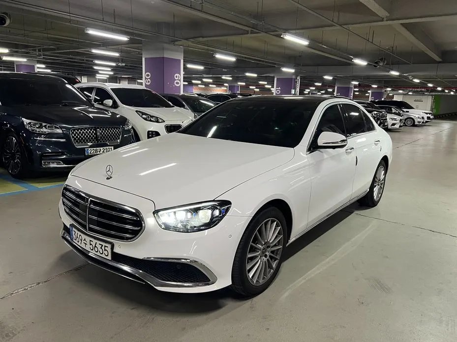 Mercedes-Benz E-Class 2022