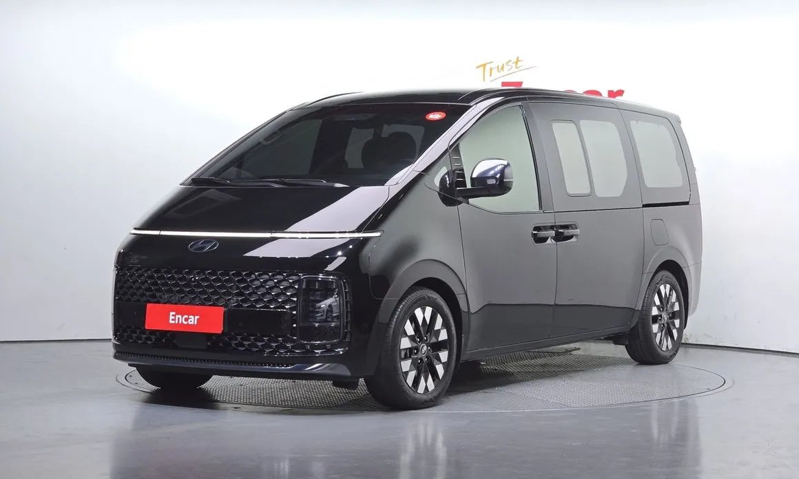 Hyundai Staria 2025
