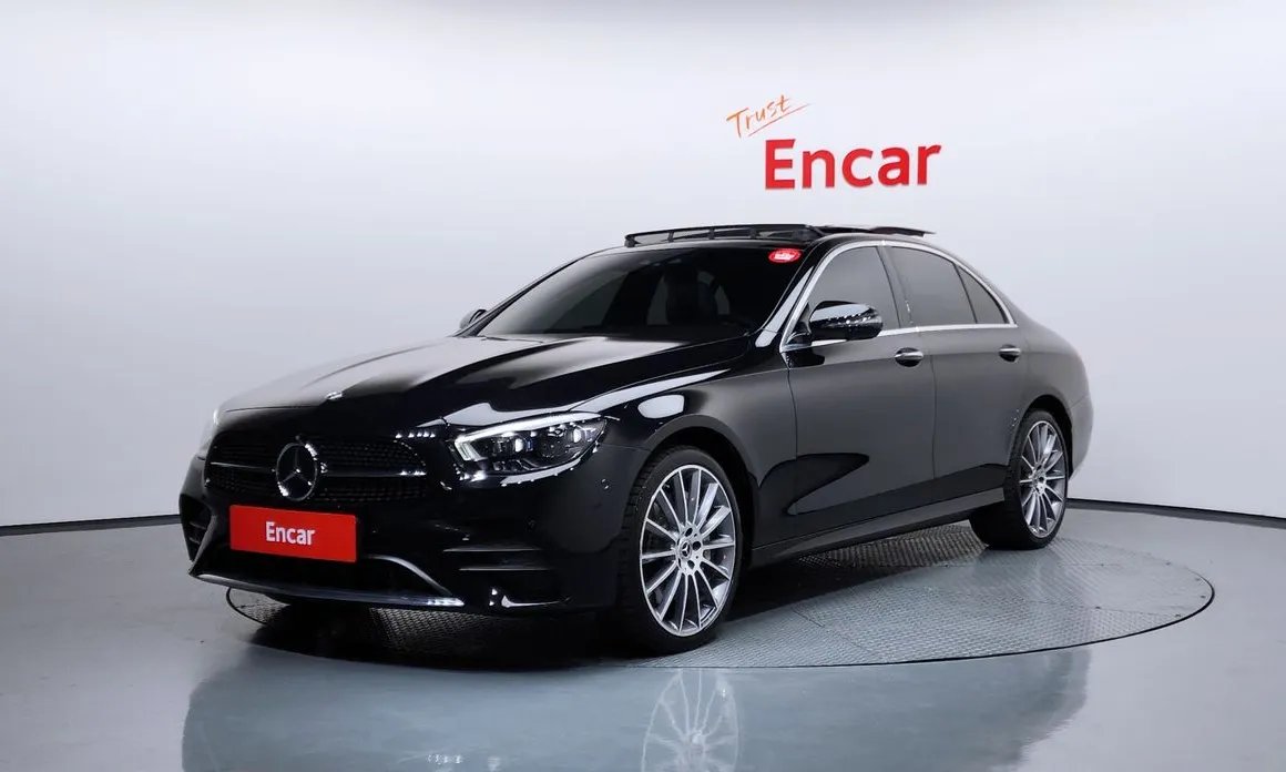 Mercedes-Benz E-Class 2022