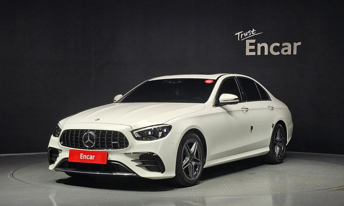 Mercedes-Benz E-Class 2023