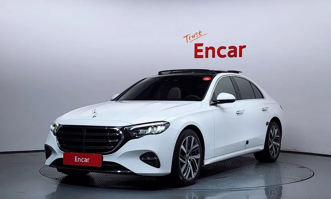 Mercedes-Benz E-Class 2024
