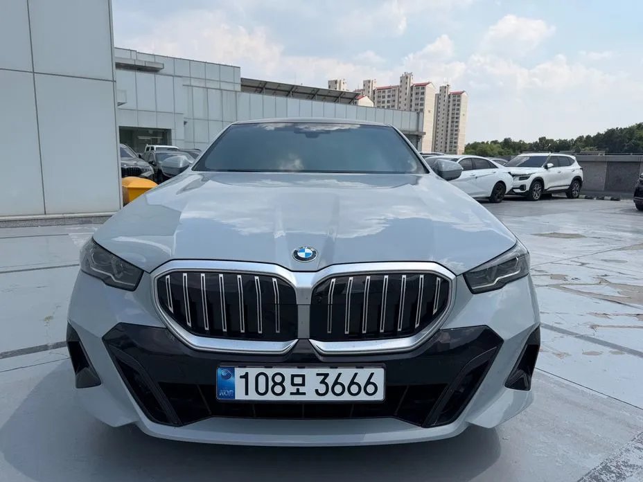 BMW 5-Series 2026