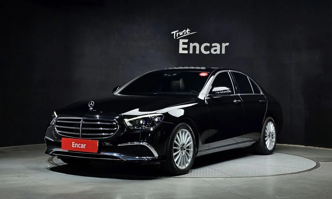 Mercedes-Benz E-Class 2021