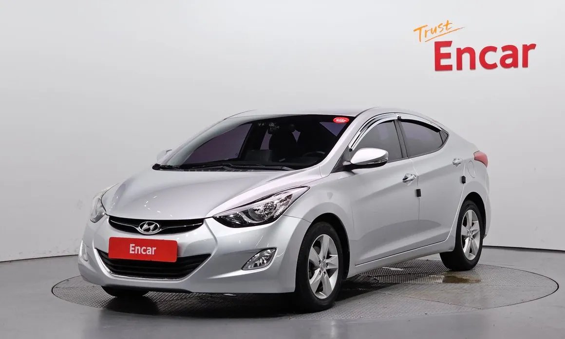 Hyundai AVANTE 2013