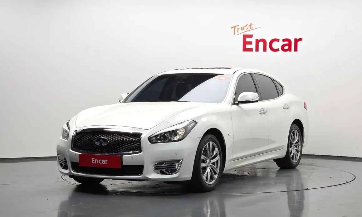 Infiniti Q70 2017