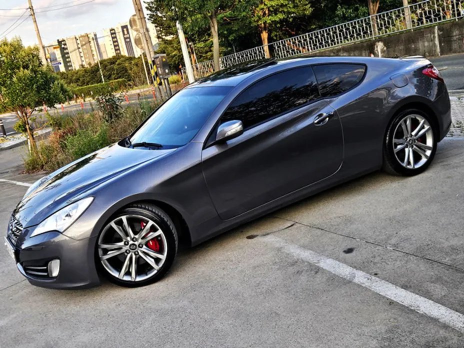Hyundai Genesis 2009