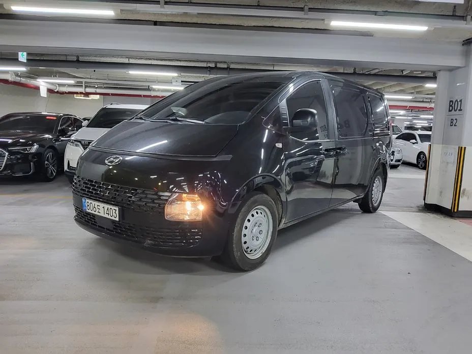 Hyundai Staria 2022