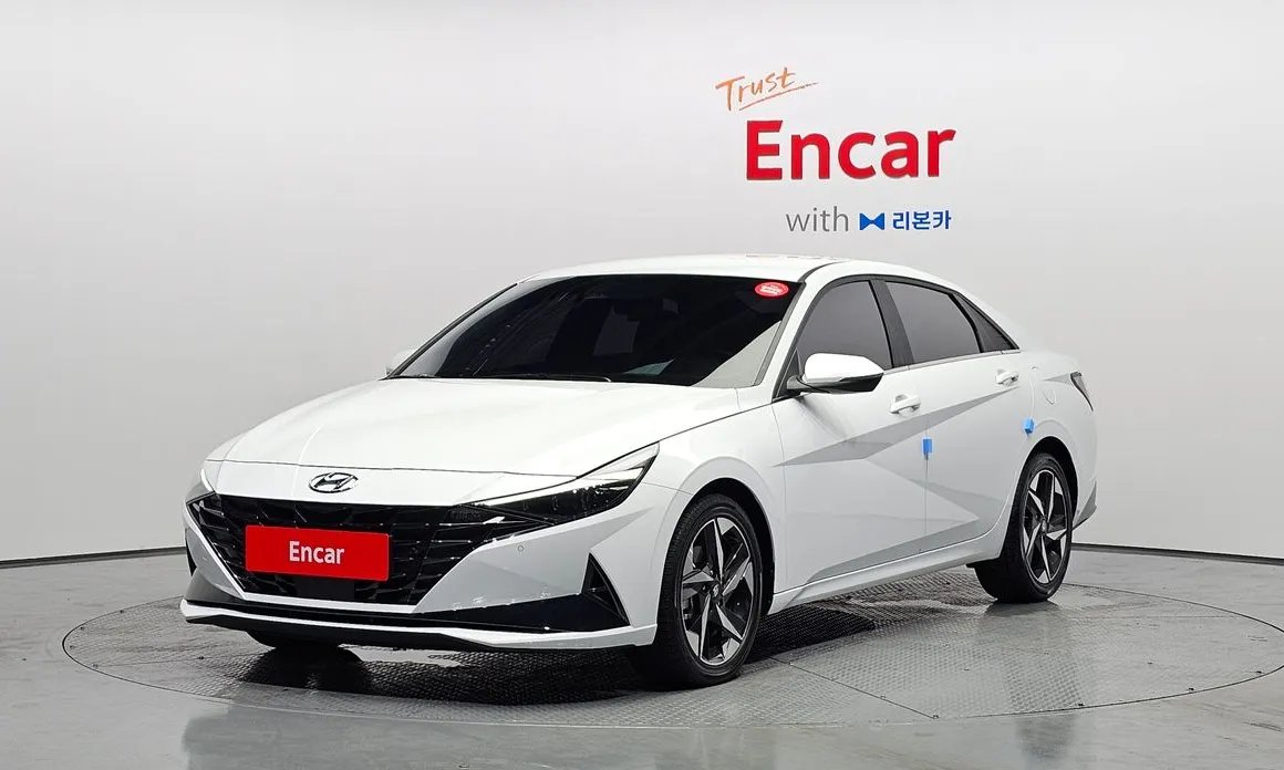 Hyundai AVANTE 2021