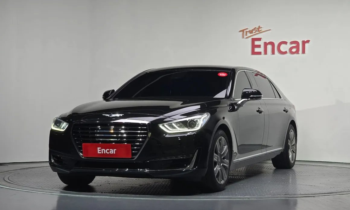 Genesis EQ900 2018