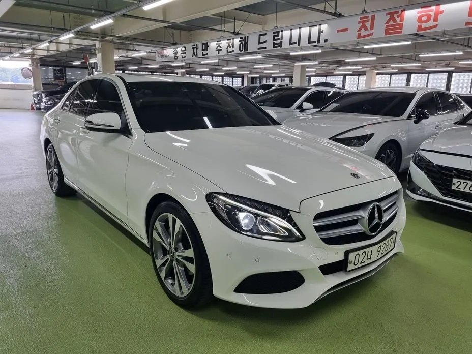 Mercedes-Benz C-Class 2018