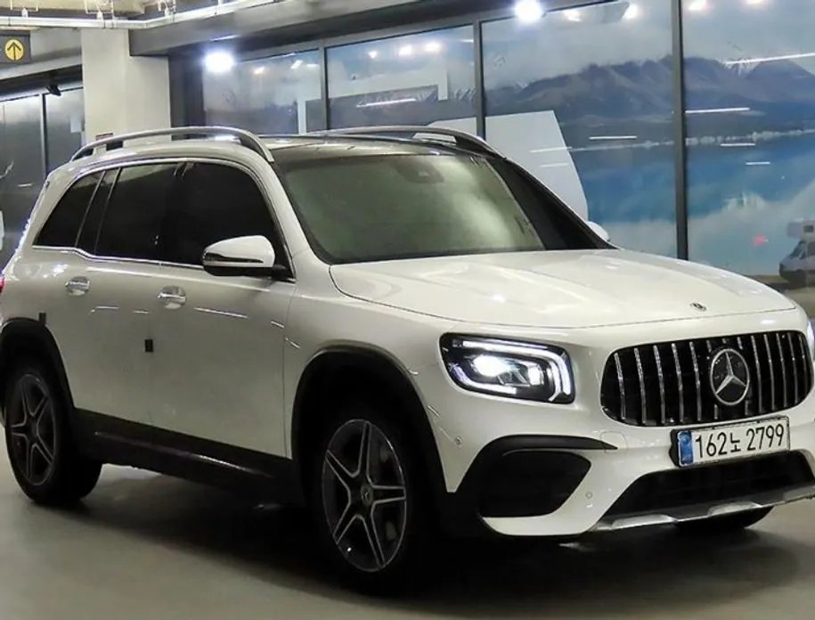 Mercedes-Benz GLB-Class 2021
