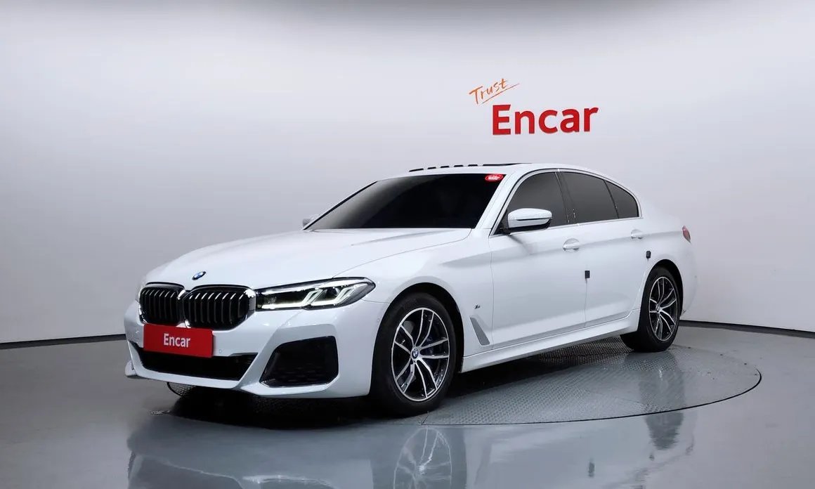 BMW 5-Series 2023