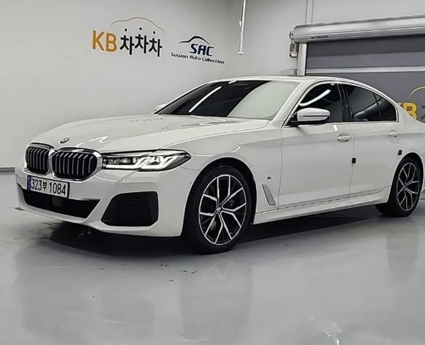 BMW 5-Series 2022