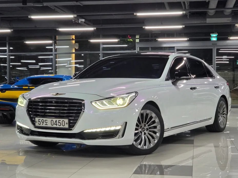 Genesis EQ900 2016