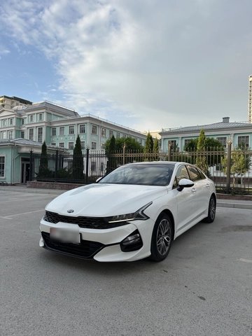 Kia K5 III 2020