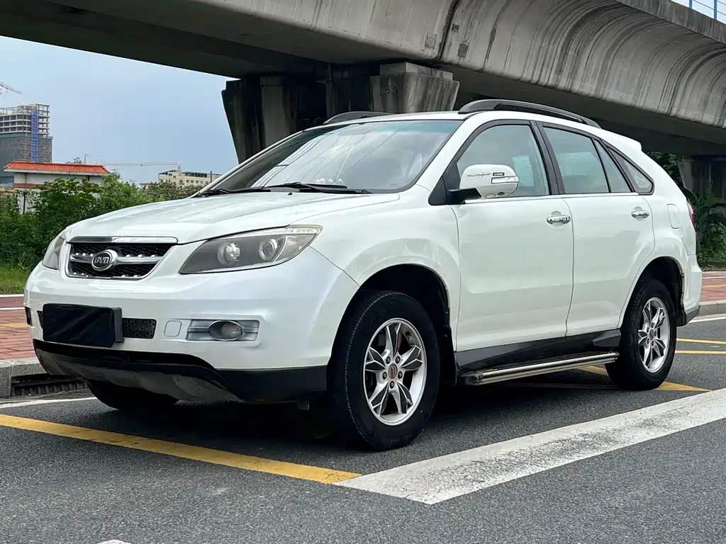 BYD S6 2013