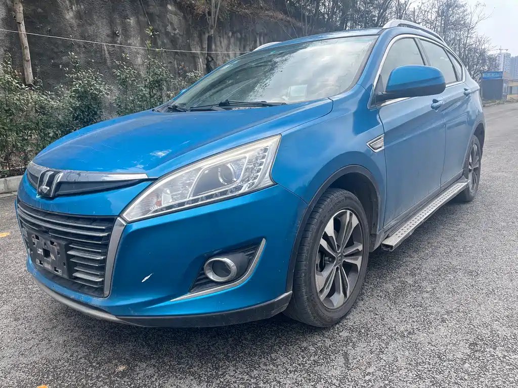 Luxgen U6 2016