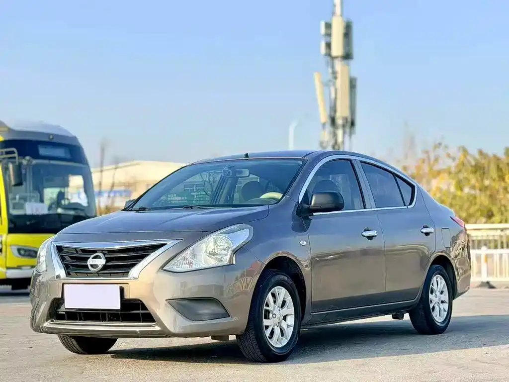 Nissan Sunny 2014