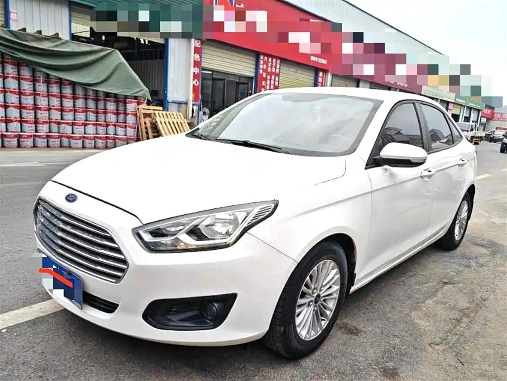Ford Escort 2015