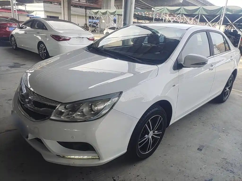 BYD Surui 2016