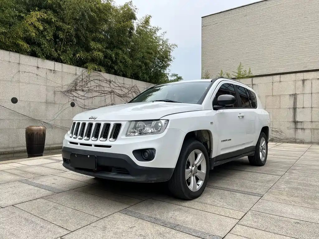 Jeep Compass (Import) 2013