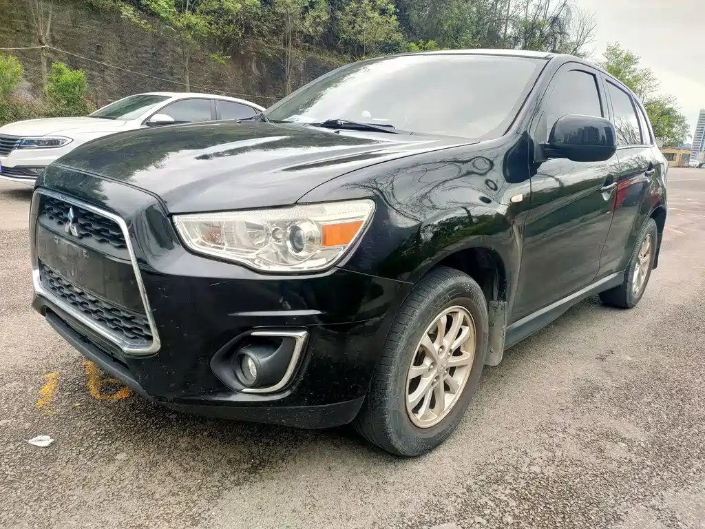 Mitsubishi ASX 2013 — фото 1 из 5