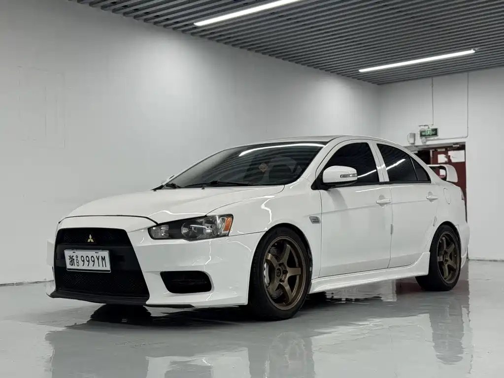 Mitsubishi Lancer EX 2014 — фото 1 из 5