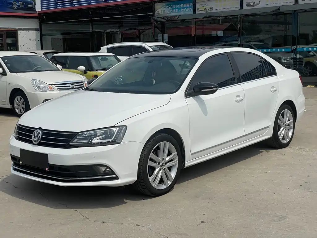 Volkswagen Sagitar 2018