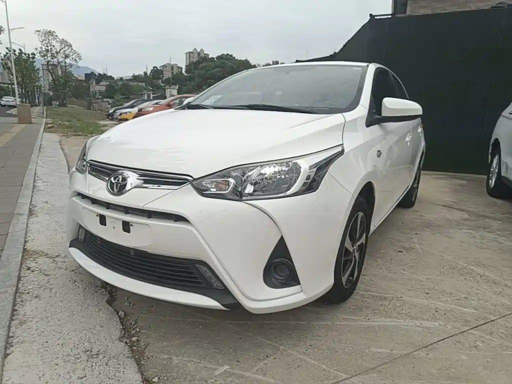 Toyota Yaris L 2019