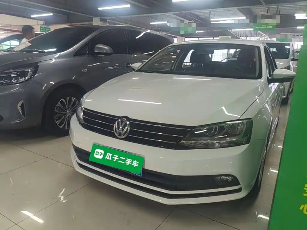 Volkswagen Sagitar 2019