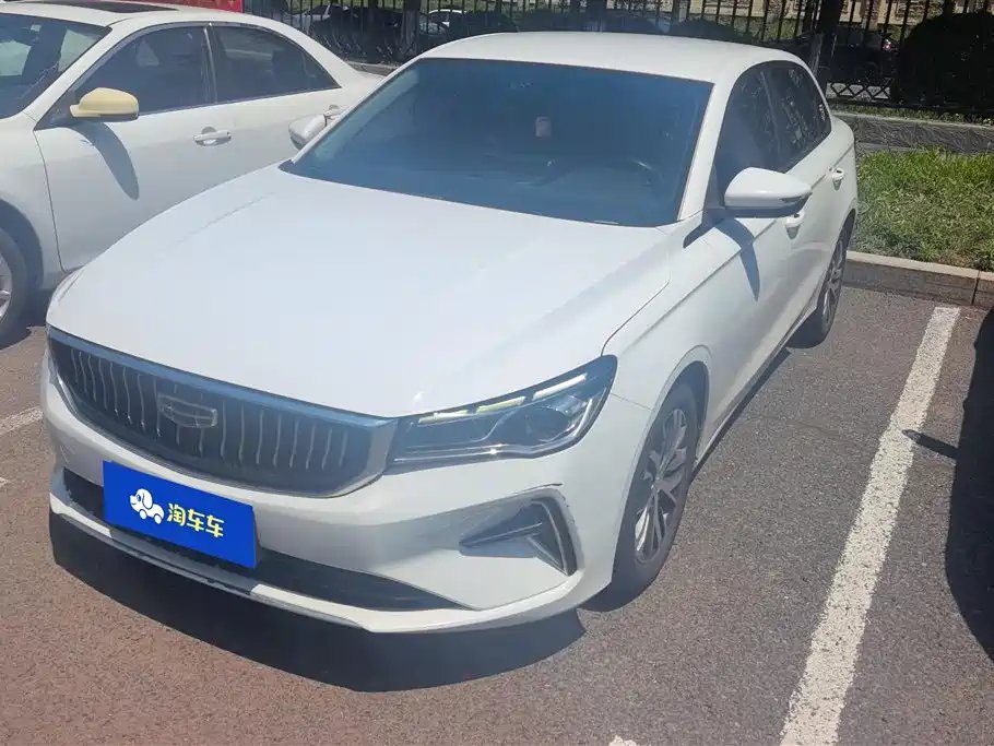 Geely Emgrand 2023