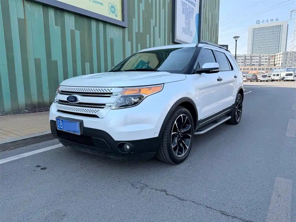 Ford Explorer (Import) 2015