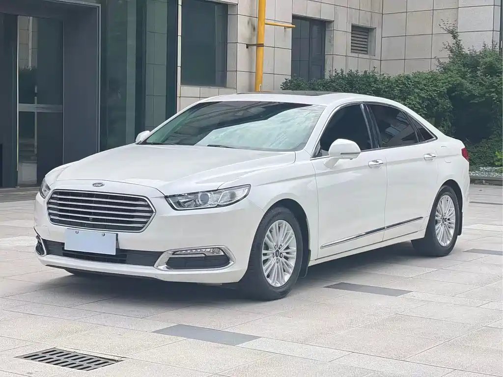 Ford Taurus 2016