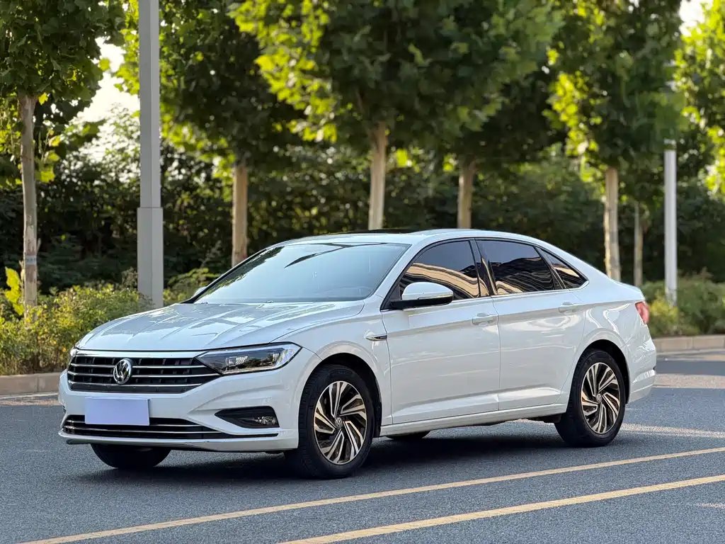 Volkswagen Sagitar 2021