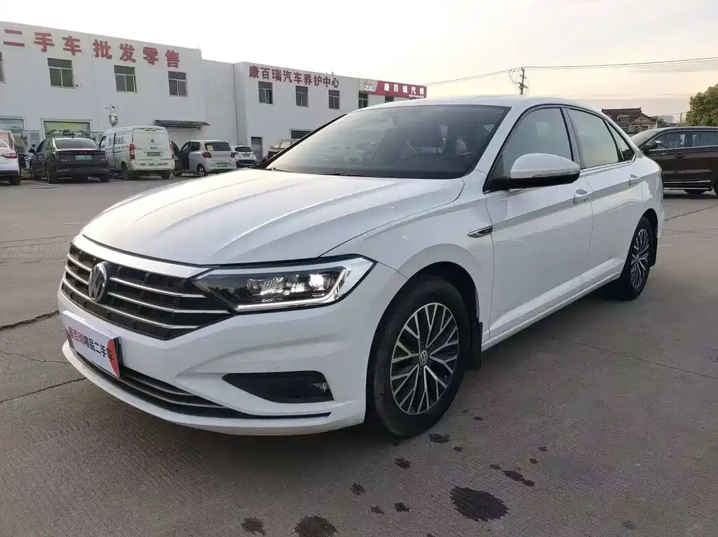 Volkswagen Sagitar 2020