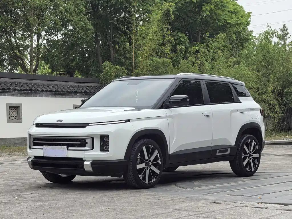 Geely Icon 2023