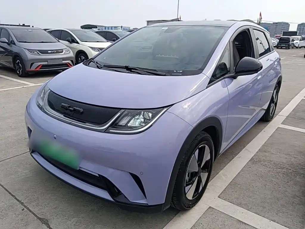 BYD Dolphin 2023