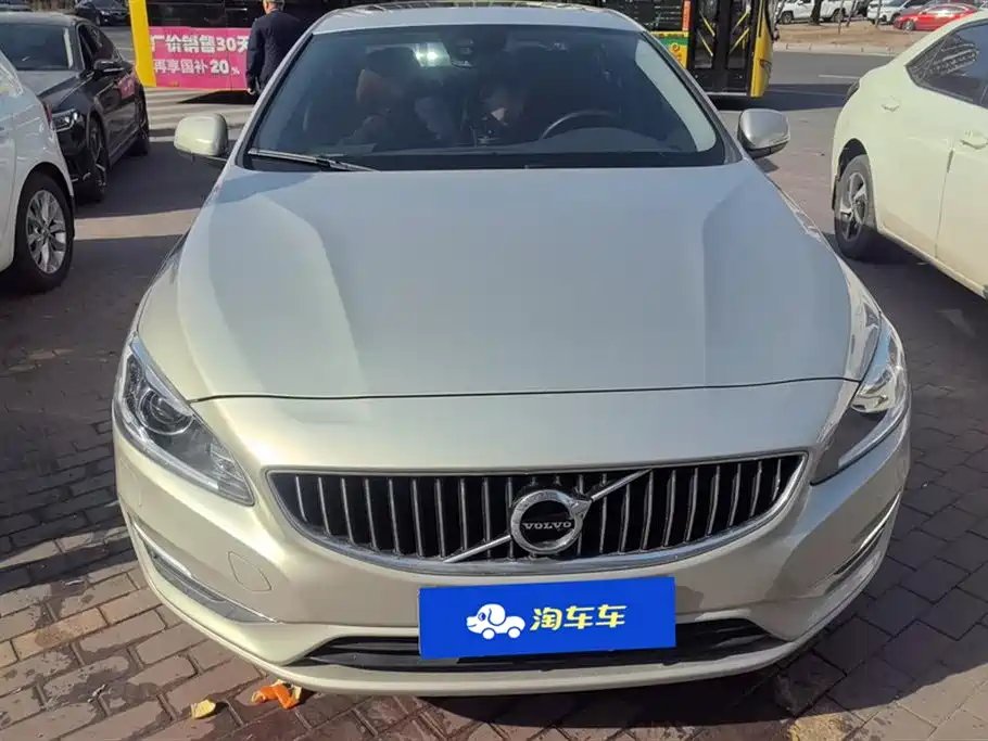 Volvo S60 2019
