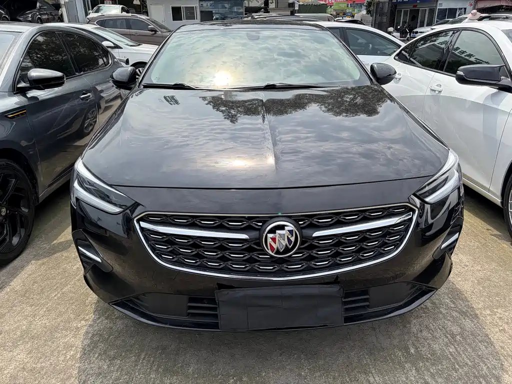 Buick Regal 2021