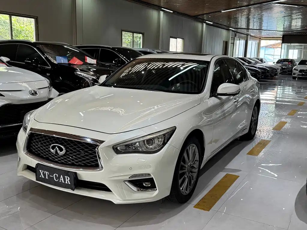Infiniti Q50L 2018