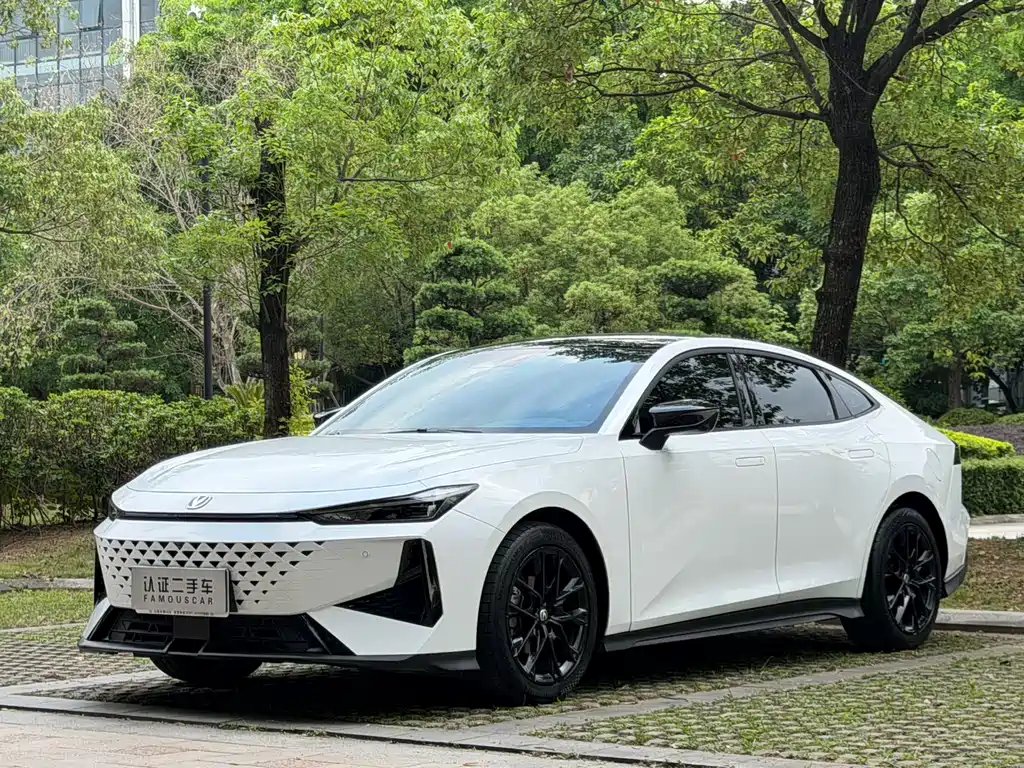 Changan UNI-V 2024