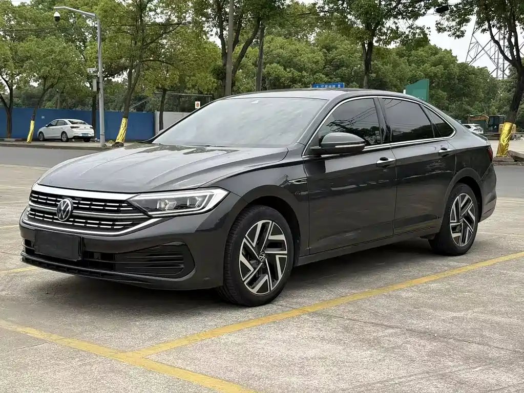 Volkswagen Sagitar 2022