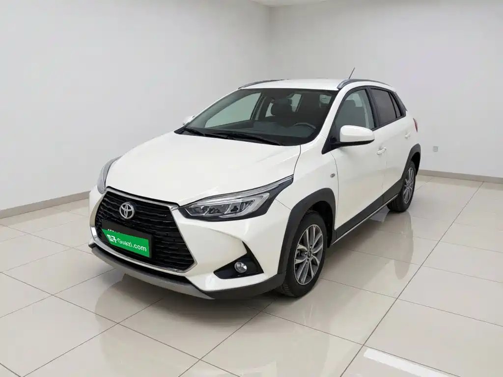 Toyota Yaris L 2022