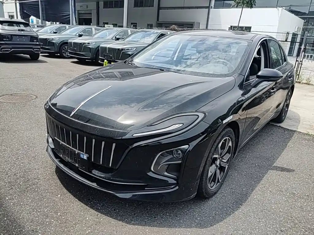 Hongqi Hongqi E-QM5 2024