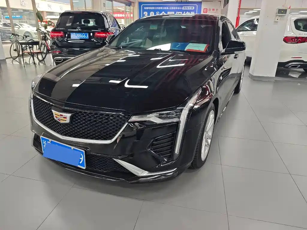 Cadillac CT4 2021