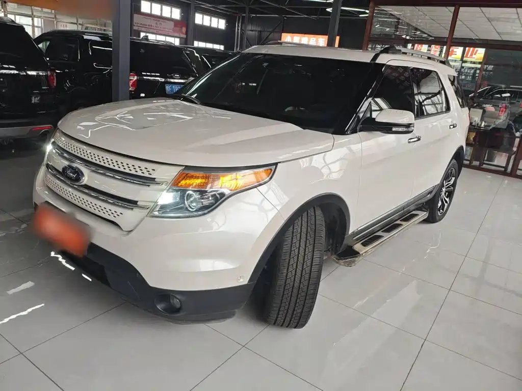 Ford Explorer (Import) 2015